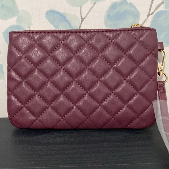 Badgley Mischka Diamond Quilted Clutch Wristlet NWT - Picture 3 of 5